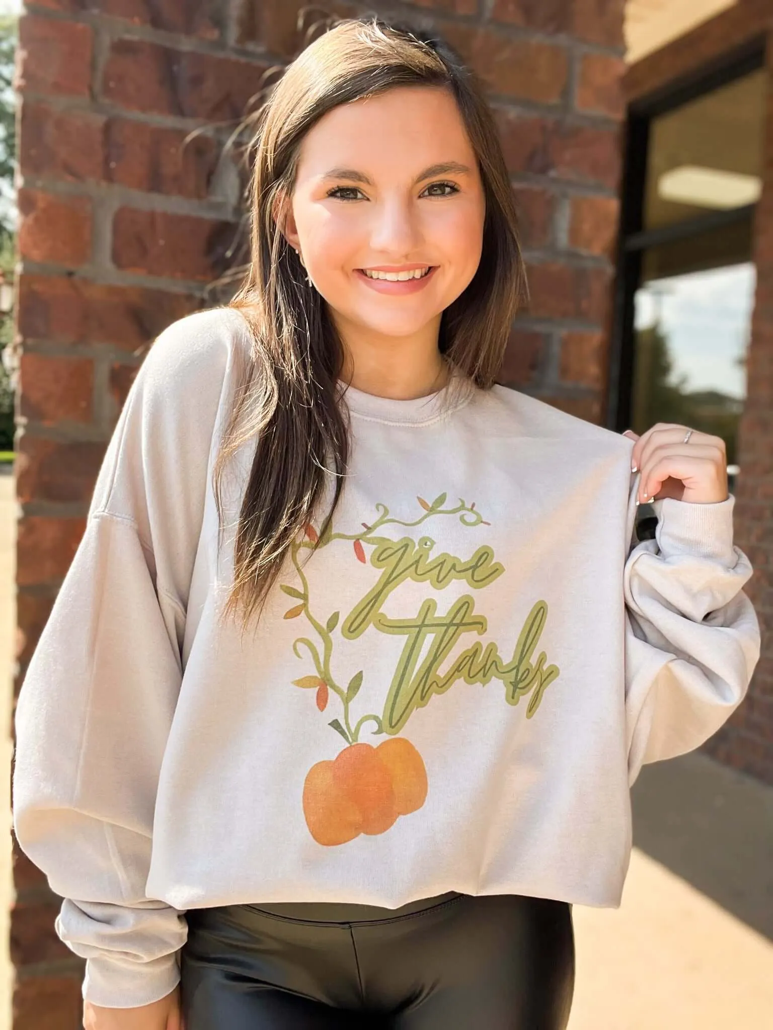 Give Thanks Graphic Sweatshirt